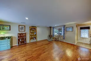 207 Seattle St W, Rainier, WA 98576 - Photo 5