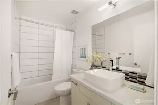 1208 W Emerson St, Seattle, WA 98119 - Photo 23