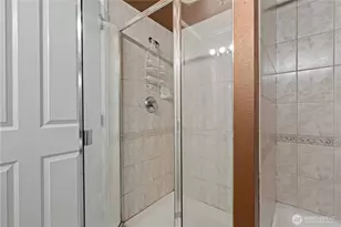 215 20th Ave E, Seattle, WA 98112 - Photo 15