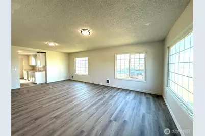 1304 5th Street, Cosmopolis, WA 98537 - Photo 5