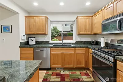13276 124th Court NE, Kirkland, WA 98034 - Photo 9