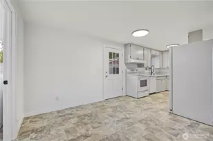 10622 10th Street Ct E, Edgewood, WA 98372 - Photo 11