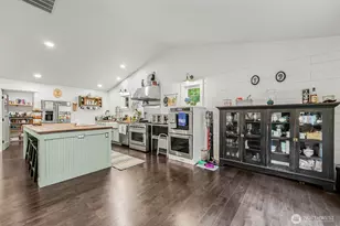 2077 Wagner Rd, Camano Island, WA 98282 - Photo 7