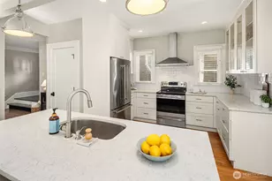 822 31st Ave, Seattle, WA 98122 - Photo 9