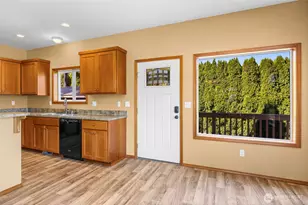 18281 W Big Lake Blvd, Mount Vernon, WA 98274 - Photo 11