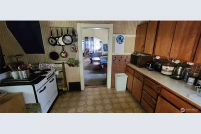 1016 NE 69th Street, Seattle, WA 98115 - Photo 9