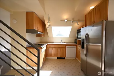 1953 10th Avenue W, Seattle, WA 98119 - Photo 13