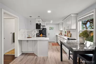 12015 69th Avenue S, Seattle, WA 98178 - Photo 7