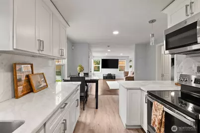 12015 69th Avenue S, Seattle, WA 98178 - Photo 9