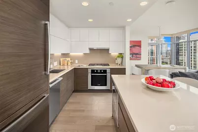 588 Bell Street #2606S, Seattle, WA 98121 - Photo 3