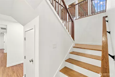 4106 Cliff Drive, Everett, WA 98203 - Photo 19