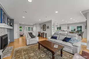 1106 Bayshore Dr, Camano Island, WA 98282 - Photo 5