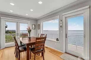 1106 Bayshore Dr, Camano Island, WA 98282 - Photo 11