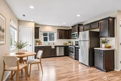 18827 105th Avenue Ct E, Puyallup, WA 98374 - Photo 9