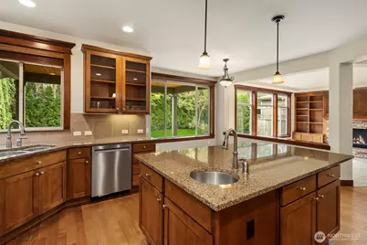 25831 SE 30th Street, Sammamish, WA 98075 - Photo 9