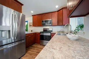 313 S 28th St, Mount Vernon, WA 98274 - Photo 11