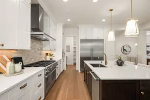 16422 NE 29th St, Bellevue, WA 98008 - Photo 9