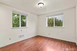 4724 S Findlay St, Seattle, WA 98118 - Photo 5
