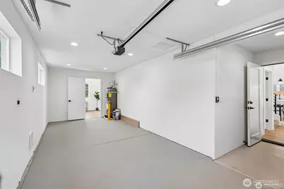 12038 N Park Avenue N, Seattle, WA 98133 - Photo 23