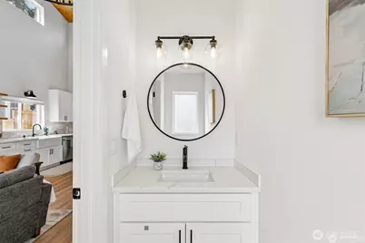 12038 N Park Avenue N, Seattle, WA 98133 - Photo 11