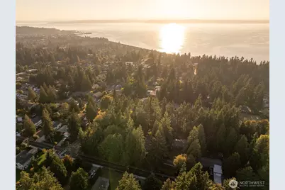 18710 88th Avenue W, Edmonds, WA 98026 - Photo 39