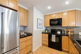 2221 Gilman Dr W, Seattle, WA 98119 - Photo 9