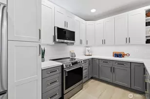 14608 Corliss Ave N, Shoreline, WA 98133 - Photo 9
