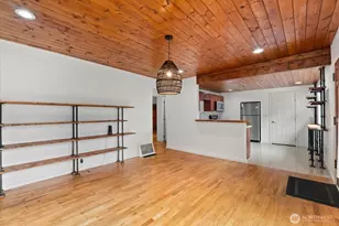 234 SW 208th St, Normandy Park, WA 98166 - Photo 5