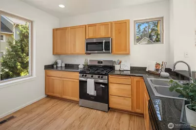 377 NW Pebble Lane, Issaquah, WA 98027 - Photo 9