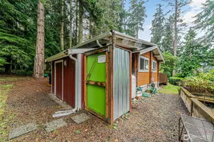 3319 Walnut Ct, Camano Island, WA 98282 - Photo 21