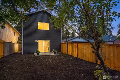 14032 Wayne Place N, Seattle, WA 98133 - Photo 21