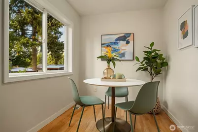 14032 Wayne Place N, Seattle, WA 98133 - Photo 9