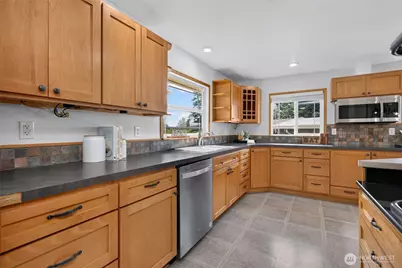 2516 202nd Place SW, Lynnwood, WA 98036 - Photo 15