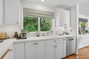 10203 47th Ave SW, Seattle, WA 98146 - Photo 11