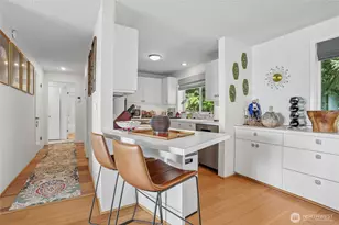 10203 47th Ave SW, Seattle, WA 98146 - Photo 9
