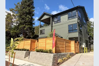 3020 NE 95th Street, Seattle, WA 98115 - Photo 3