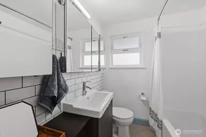7548 28th Avenue NW, Seattle, WA 98117 - Photo 11