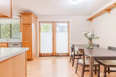 19507 55th Ave NE, Lake Forest Park, WA 98155 - Photo 5
