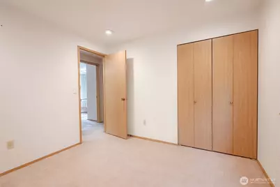 19507 55th Ave NE, Lake Forest Park, WA 98155 - Photo 15