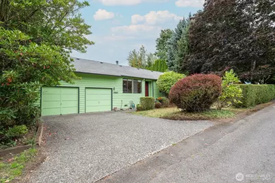 19507 55th Ave NE, Lake Forest Park, WA 98155 - Photo 1