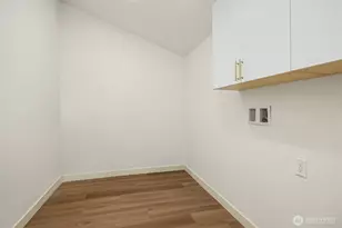 15744 Renton Issaquah Rd SE, Renton, WA 98059 - Photo 23