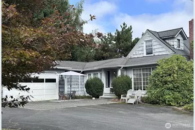 16414 104th Avenue NE, Bothell, WA 98011 - Photo 1