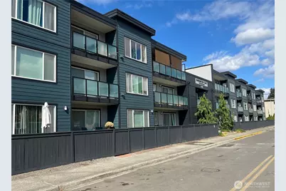 1175 Harrington Place NE #214, Renton, WA 98056 - Photo 3