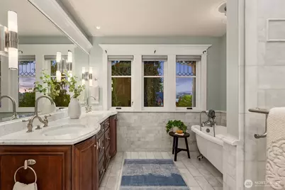 3326 43rd Avenue NE, Seattle, WA 98105 - Photo 23