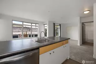 1610 Belmont Ave, Seattle, WA 98122 - Photo 9