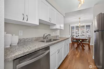 1555 Union Avenue NE #24E, Renton, WA 98059 - Photo 17