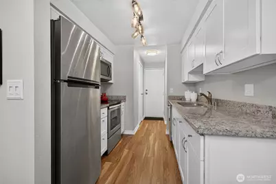 1555 Union Avenue NE #24E, Renton, WA 98059 - Photo 15