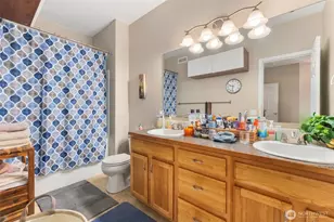 6826 20th St E, Fife, WA 98424 - Photo 35