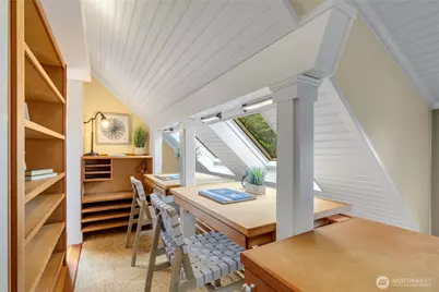 2211 E Olive Street, Seattle, WA 98122 - Photo 19