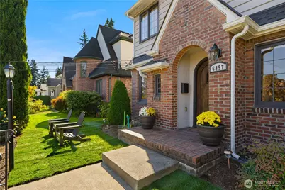 6857 32nd Avenue NE, Seattle, WA 98115 - Photo 3